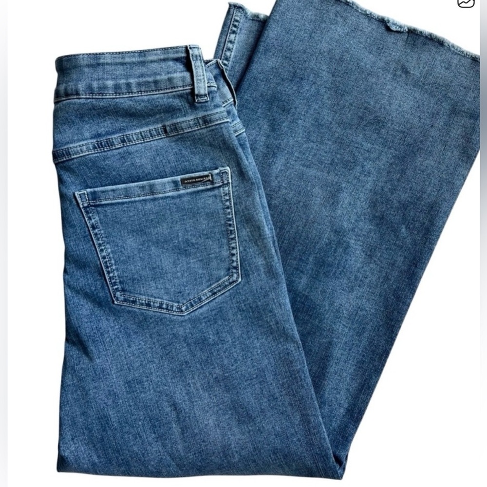 Joseph Ribkoff Culotte Jeans/Denim With Rhinestone Front Seam Slit Hem Size 8 - Picture 4 of 11